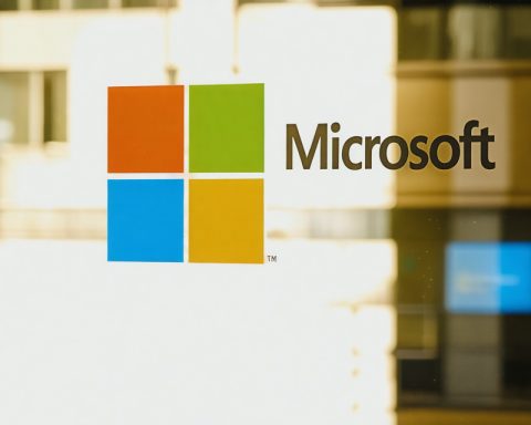 Microsoft Investments: Hedge Funds Divest While Others Dive In Microsoft Investments: Hedge Funds Divest While Others Dive In