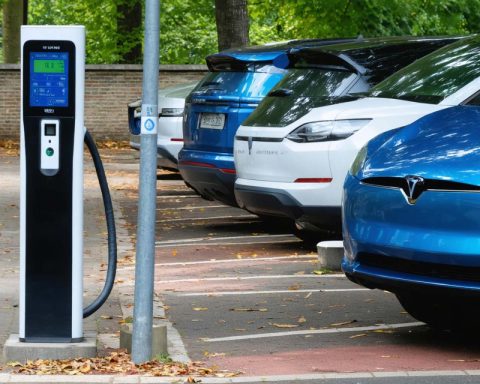 Shocking Shift: Electric Vehicles to Face Road Tax in 2025 Shocking Shift: Electric Vehicles to Face Road Tax in 2025